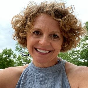 Meet your Posher, Candace